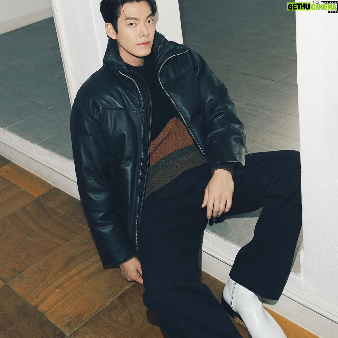 Kim Woo-bin Instagram - @fahrenheit.official ⚫️