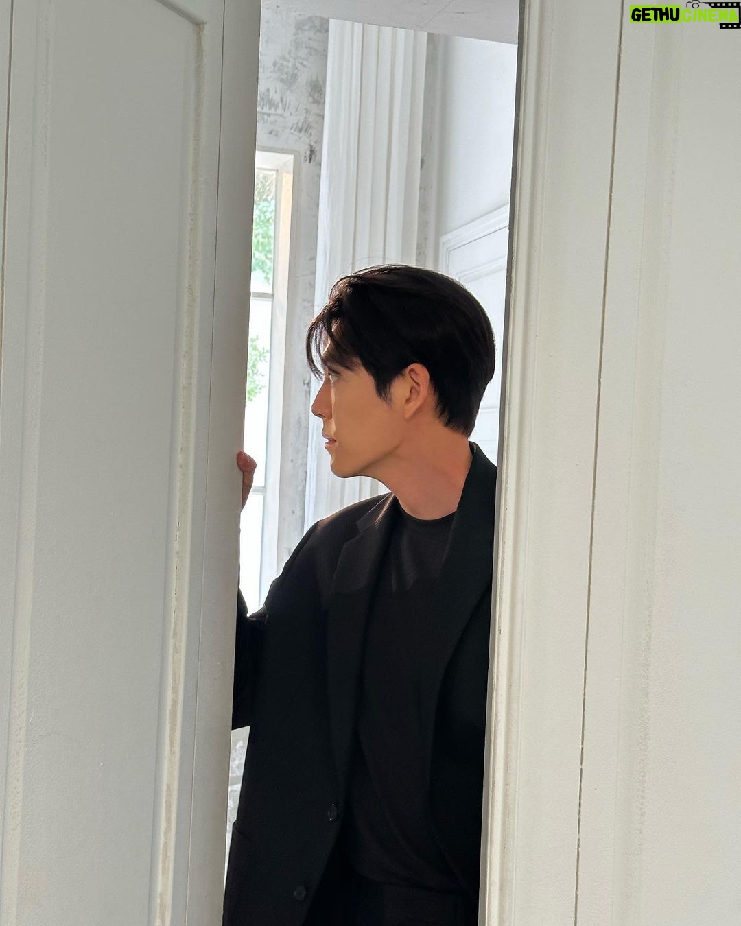 Kim Woo-bin Instagram - @fahrenheit.official ⚪️
