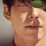 Kim Woo-bin Instagram - 🌿⠀ ⠀ @jomalonelondon #BlackberryAndBay @voguekorea ⠀ beauty editor GAHYE SONG photographer YONGBIN CHOI @choiyongbin22 film SANGJUNE HWANG hair CHULWOO LIM @aurabeauty_01 makeup SUNGHYE KIM stylist HYEYOUNG LEE @hye_young_style prop SEOKYOUNG LEE Am ent.CHAELIN JWA, MINSEOK NO @chaelin_jwa @o_o_nomin ⠀