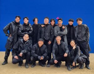Kim Woo-bin Instagram - ◼️Black Knight. The best team ever!
⠀
4-1 이이담 @eedam_b 
3-3 이순원 @lee_soon_won 
1-3 허형규 @heo_hk 
2-4 배명진 @actorbmj 
4-2 유인혁 @yu.inhyuk 
5-2 장미관 @rosei_j 
8-9 유혁재 @jae.yoo88 
8-2 양정두 @yangjeongdoo 
7-3 한상길 @sangggggil_h 
6-3 조지안 @zozeeaan 
⠀