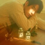Kim Woo-bin Instagram - 🌿⠀ ⠀ @jomalonelondon #BlackberryAndBay @voguekorea ⠀ beauty editor GAHYE SONG photographer YONGBIN CHOI @choiyongbin22 film SANGJUNE HWANG hair CHULWOO LIM @aurabeauty_01 makeup SUNGHYE KIM stylist HYEYOUNG LEE @hye_young_style prop SEOKYOUNG LEE Am ent.CHAELIN JWA, MINSEOK NO @chaelin_jwa @o_o_nomin ⠀