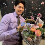 Kim Woo-bin Instagram - 👽외계+인 2부. 출~발!