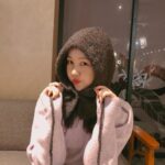 Kim Ye-won Instagram - Merry Christmas, everyone 🥳🎄✨💜