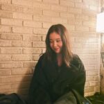Kim Ye-won Instagram - Happy December with LOVE 🎁 내게 늘 선물같은 사람들 더없이 고맙고 행복했던 시간들 따뜻해요 ✨💜