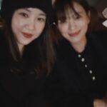 Kim Ye-won Instagram - Happy December with LOVE 🎁 내게 늘 선물같은 사람들 더없이 고맙고 행복했던 시간들 따뜻해요 ✨💜