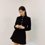 Kim Ye-won Instagram - 🧏🏻‍♀️🖤