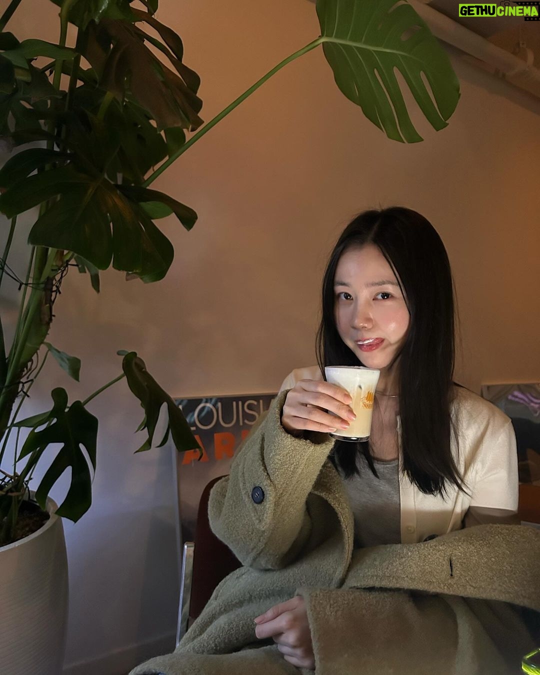 Kim Ye-won Instagram - L O V E νΈμ°μΈ ~ π μ¬λκ³Ό μλμ§ νλ‘ μ±μ λ μΈ μ€μ₯λλ€κ³Ό μν¬μμ μκ°. μκ³ μΆμλ κΊΌλ΄ λ³΄μμ πν¬ν¬ κΊ - μ¬λν©λλ€π€ππ»ββοΈπ€ #20240120