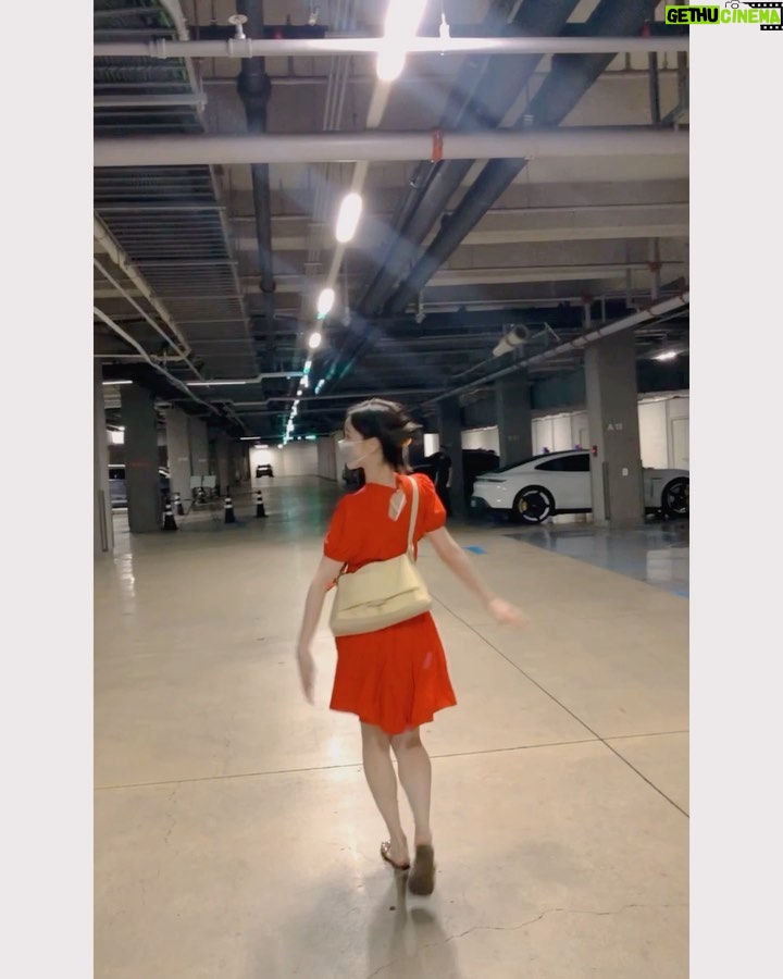 Kim Ye-won - 9.9K Likes - 커피와 버거 with 예쁜💃🏻♥️