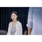 Kim Ye-won Instagram - 곧 뵙겠습니다 :)🌷 뮤지컬 #이토록보통의 #연습사진 #예원제이 #황휘은기 Musical - Normal like this. 👩🏻‍🚀💫🤍