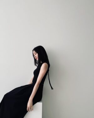 Kim Ye-won Instagram - so adorable👗💕

늘 사랑스럽고 매력적인
내 바나와 함께, :)🧸✨🤍