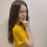 Kim Ye-won Instagram - random comet in yellow :)🌼 ☄️🤍