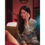 Kim Ye-won Instagram - random comet in yellow :)🌼 ☄️🤍