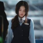 Kim Ye-won Instagram - 혜성계쟝의 모습들 :)🌼 꺄아악—🤎 내일이다 (이번회들도 더재밌때요 글쎄) @disneypluskr #사랑이라말해요