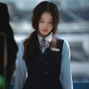 Kim Ye-won Instagram - 혜성계쟝의 모습들 :)🌼

꺄아악—🤎 내일이다
(이번회들도 더재밌때요 글쎄)

@disneypluskr
#사랑이라말해요