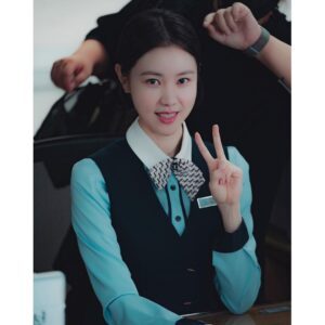 Kim Ye-won Instagram - 혜성계쟝의 모습들 :)🌼

꺄아악—🤎 내일이다
(이번회들도 더재밌때요 글쎄)

@disneypluskr
#사랑이라말해요