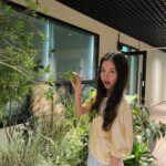 Kim Ye-won Instagram - random comet in yellow 2 :)☄️🤍