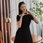 Kim Ye-won Instagram - 새해가 밝았습니다. 환승연애3도 시작됐구요. 지금바로 티빙에서 함께 해주세요 여러분 :) 시즌3 첫회,💜 나의 러블리 씽키와 함께. @ivanahelsinki_kr 2024 새해가 유독 소중히 느껴집니다. 내가 사랑하는 모든 사람들이 더 건강하고 사랑가득하길 진심으로 바랍니다. 새해 복 많이 받으세요. :)