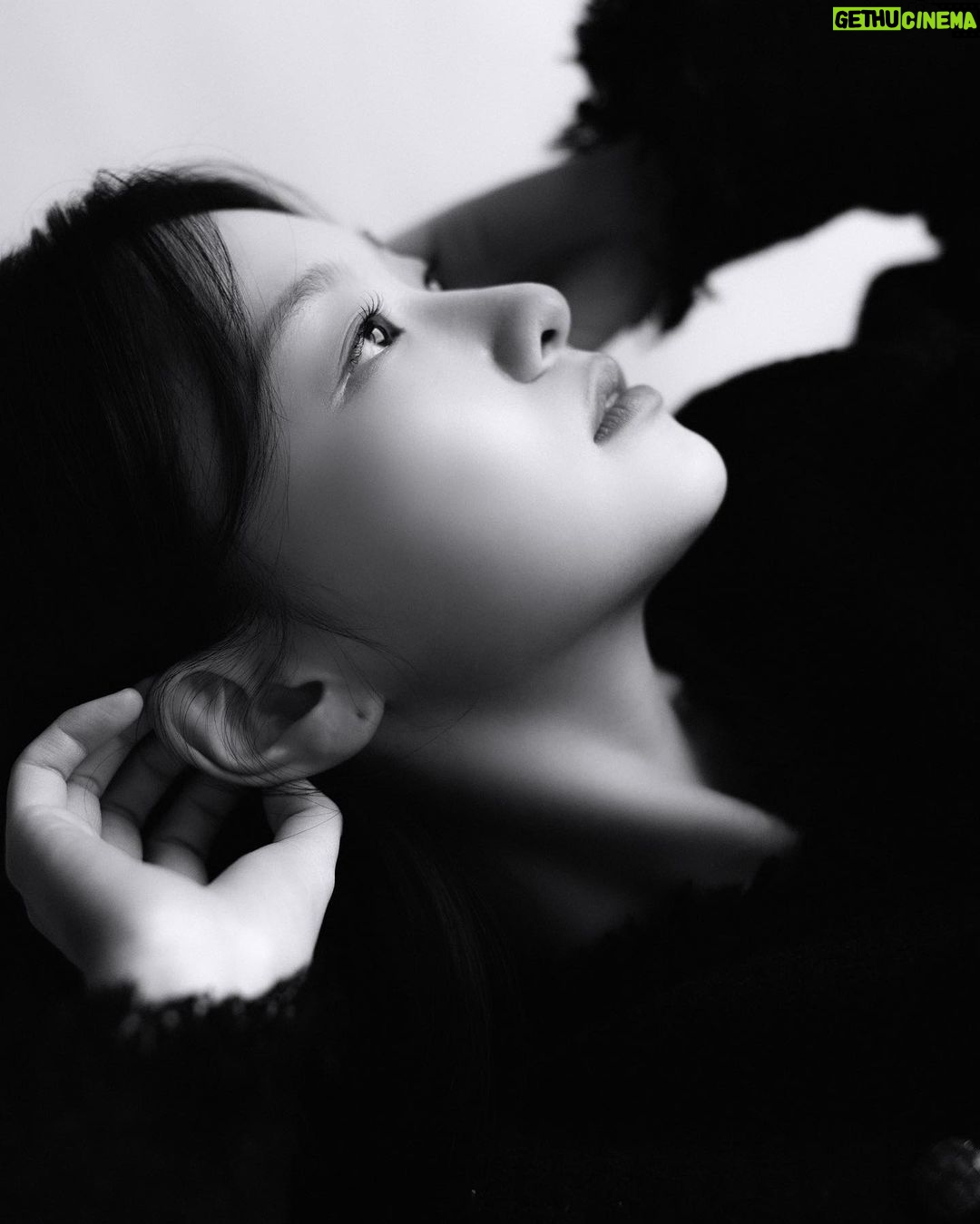 Kim Yi-kyeong Instagram - @thinkyou_studio NEW
