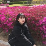 Kim Yi-kyeong Instagram - 곧 봄이 올 거예요 🌺🌷🌸🌻🪻🌹 #오늘도사랑스럽개 #agooddaytobeadog #지아 #mbc #netflix #wavve