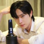 Kim Young-dae Instagram - 필립스 프레스티지 면도기! 연말 선물로 추천🥰 #크리스마스선물 #연말선물 #필립스 #Philips #필립스프레스티지 #SkinIQ9000프레스티지 #광고