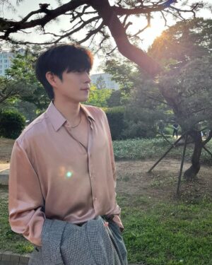 Kim Young-dae Instagram - 한여름🌱