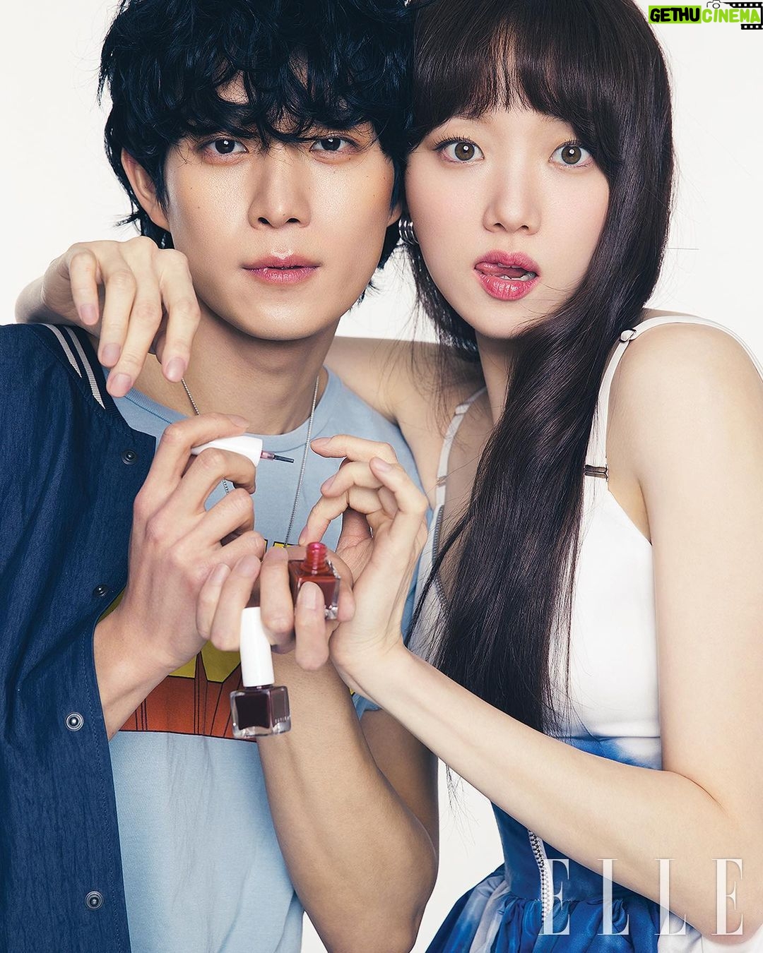 Kim Young-dae - 1.3 Million Likes - ELLE, 태성한별 A&B컷✨
#별똥별