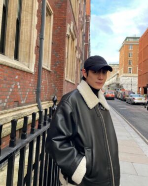 Kim Young-dae Instagram - London✈️