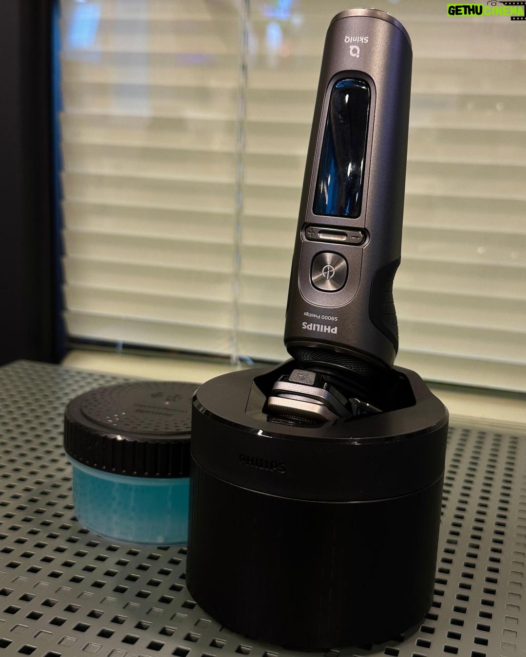 Kim Young-dae Instagram - ν립μ€π₯³π₯° #philips #νλ¦½μ€ #skinIQ9000νλ μ€ν°μ§ #ν립μ€λ©΄λκΈ° #ν립μ€μ κΈ°λ©΄λκΈ° #ν립μ€νλ μ€ν°μ§ #2023λ
ννλ μ€ν°μ§ #μλ²½νλ©΄λλΌμ΄νμμμ #μ€λ©΄μ #κ΄κ³