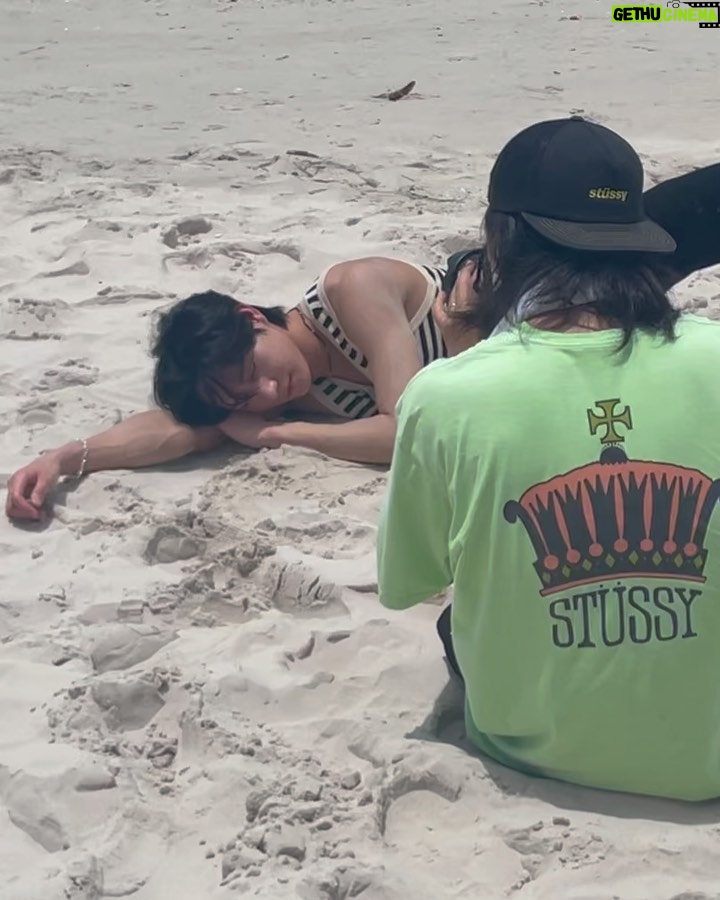 Kim Young-dae - 868.9K Likes - 🐶🐷🐰Hua Hin
#Thailand