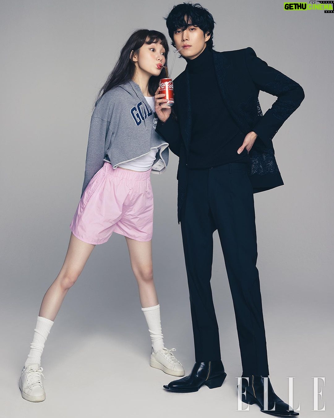 Kim Young-dae - 1.3 Million Likes - ELLE, 태성한별 A&B컷✨
#별똥별