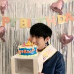 Kim Young-dae Instagram - 짠😂🤣 생일 축하해주신 모든 분들께 진심으로 감사드립니다☺️ 모두 건강하세요💪🏻