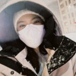 Kimi Chen Instagram - ♥ 1. 看到雪開心的要死的我 2. 雪看起來好可愛 3. 雪看起來好可愛之2 4. 媽咪、君君跟我玩雪玩的有夠開心的 5. 去日本一定要吃這個巧克力喝這個茶 6. 可愛的工作人員 7. 媽咪在玩雪 · 1. 久しぶりの雪で嬉しかった自分 2. ふわふわの雪が可愛いすぎる　 3. ふわふわの雪が可愛いすぎるその2 4. お母さんと君君と一緒に雪の中で遊んだ 5. 日本に行ったら絶対食べるチョコと紅茶 6. 可愛いスタッフさん達 7. お母さんが雪の中で遊んでる #還有很多照片 #再慢慢發 #有夠好玩的啦 #史上最開心的錄影