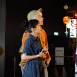 Kimi Chen Instagram - ♥ 今天的日本第一天你們覺得好看嗎！我個人覺得很好笑啦🤣 有了中間君的幫忙《我們這一攤》會有什麼樣的變化呢？下禮拜再繼續收看呦！😉 · 今日はYes! Night Market日本編の放送が始まりました！中間くんの参加でどんな展開が待っているでしょうか😆来週もお楽しみに！ #我們這一攤 #日本篇 #謝謝中間淳太陪著我們 #最後一張是我最愛的兩位 #最疼我的爸媽
