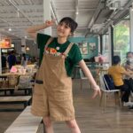 Kimi Chen Instagram - ♥ 第一次當《我們這一攤》小幫手！大家覺得這個小幫手如何呀！🤭 · 初めての「Yes! Night Market」番組のアシスタント！皆さんこのアシスタントはどうですかねー😉 #我們這一攤 #小幫手 #宜蘭篇 #小幫手的日常