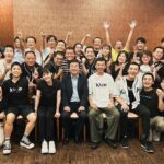 Kimi Chen Instagram - ♥ 再來是我們的少爺劇場的工作人員們！越智社長、岡本支配人、村上先生、友莉小姐、每一位後台可愛的工作人員們！真的真的謝謝你們！ 沒有你們就沒有我們，所以這一切的一切是因為有你們的存在才能辦到的！謝謝你們！ 有一次我演不好，我ㄧ演完在後台哭，你們就跑過來找我給我很多的抱抱跟鼓勵。那時候真的好窩心，知道自己不是一個人的感覺。 還有我的經紀人，常常幫我出去買東西，在一個語言不通的地方，還是很努力的幫我完成很多事情，感恩你喔不點！還有可喬姐！因為我經紀人不在妳都會幫我很多，不管是拿東西拍照等等，真的很謝謝妳的照顧！愛妳們！❤️ · 坊っちゃん劇場の皆さん、越智社長、岡本支配人、村上さん、友莉さん、あと可愛い舞台のスタッフさん達、本当に本当にありがとうございました！ 皆さんがいなかったら私達もここにいません。皆さんのお陰でこの舞台が生まれました。 ある日、私がバックステージで大泣きした時、皆んなが私の隣に来て慰めてくれた上、心温まるハグもしてくれて、「あー私はなんて幸せなんだ」と深く感じました。 本当にありがとうございました！皆んな大好き❤ #坊っちゃん劇場　 #KANO #kanoミュージカル #kano台湾spステージ
