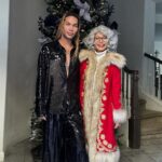 Kimora Blac Instagram - Merry Christmas from us to you 🎄 Fun fact: My mom made these classic Santa costumes ! Mom & dad, I love you! #christmas2023 Los Angeles, California
