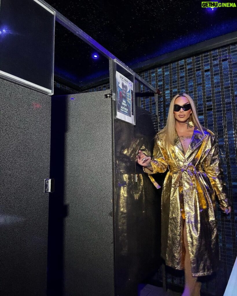 Kimora Blac Instagram - Speak easy in @FashionNova Wearing 'Golden Year Metallic Trench' Los Angeles, California