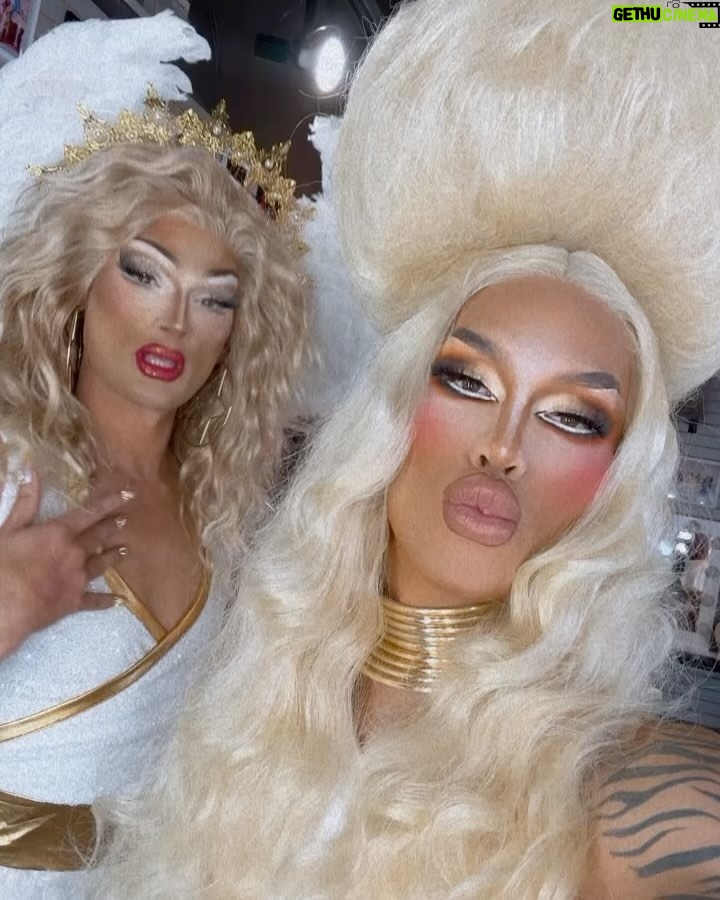 Kimora Blac Instagram - Kimora Thunderfuck Thank you so much to my sister @trinitythetuck for having me be a part of her new holiday project! Literally so much fun! @theonlyalaska5000 🤍 Hair by @wigsbyhassoon Costume by @tonyiniguezdesigns Los Angeles, California