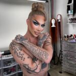 Kimora Blac Instagram – She said blue eye shadow tonight 

Wearing ‘butterflies palette’ @plouise_makeup_academy 
Hair by @hairbymaribel Los Angeles, California
