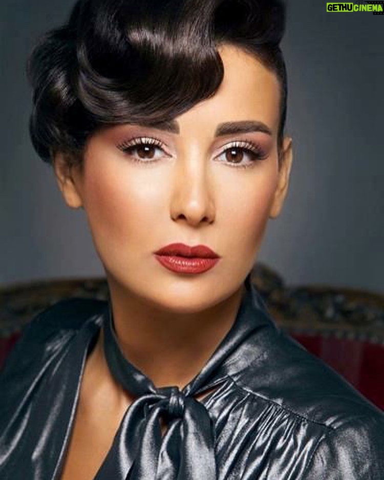 Kinda Hanna Instagram - Throwback 2012♥️ @sarahassanmakeupartist Syria