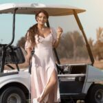 Kinda Hanna Instagram - كتير من الاحيان مابكون عنا علم شو بعض من الاشخاص عم يخطط حتى يأذي شغلنا او يشوه شي حلو بحياتنا ،،، ولا حتى لازم نحاول نوجع راسنا نعرف لان وقت تكون نيتنا صافية تجاه الاشياء لايمكن انو حدا يقدر يضرنا ومحبتكم اكبر دليل 😘... يسعد مساكون ♥️ Photos by @abu_alhuda_photography , Makeup by @roudainatabet , hairdresser @wesamalsawafcom Damascus - دمشق