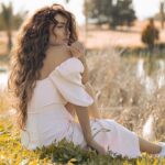 Kinda Hanna Instagram - Happy #palmsunday🌿 Photos by @abu_alhuda_photography Hairdresser @wesamalsawafcom makeup @roudainatabet .. PA @murshed__hanna Damascus - دمشق