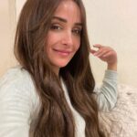 Kinda Hanna Instagram - #fresh 🌸 #nomakeup #nophotoshop #nofilter #selfbeing Thanks @souhil_khoury & @jidamouhanna_makeup for my hair colour ❤️ Damascus, Syria