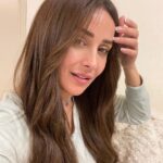 Kinda Hanna Instagram - #fresh 🌸 #nomakeup #nophotoshop #nofilter #selfbeing Thanks @souhil_khoury & @jidamouhanna_makeup for my hair colour ❤️ Damascus, Syria