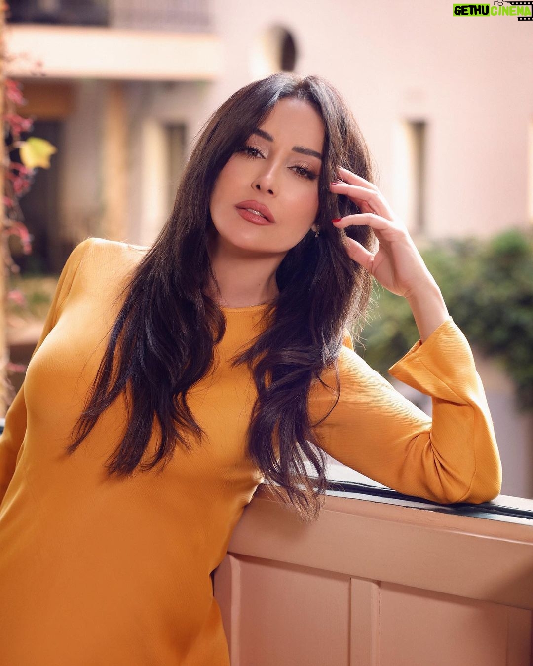 Kinda Hanna Instagram - يسعد مساكم 🧡 #كنده_حنا #kindahanna