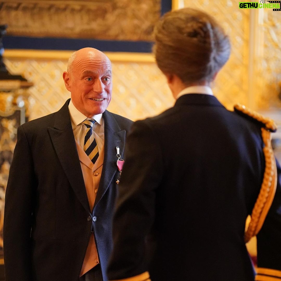 King Charles III of the United Kingdom Instagram - 🏅Congratulations to everyone who was presented with their honours by The Princess Royal at today’s Investiture. Recipients included: 🎖️Film director and producer Sir Stephen Frears. 🎖️Simon Daglish OBE, Co-Founder of Walking With The Wounded, and Fundraiser for Tommy’s. Windsor Castle