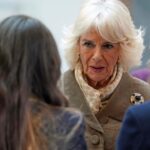 King Charles III of the United Kingdom Instagram – The Queen has opened a new ‘Safe Space’ at Aberdeen Art Gallery, which will provide help and support from specially trained staff to people who are personally suffering or suspect someone may be living with domestic abuse.

For many years, The Queen has worked to raise awareness of the efforts of domestic abuse charities and their work to support victims and survivors, both in the UK and overseas.

SafeLives, of which Her Majesty is Patron, works closely with organisations such as Aberdeen City Council to transform the response to domestic abuse by providing training, awareness and research to staff.

Last year alone, almost 25,000 professionals received training from the charity, which lead to over 79,000 adults at risk of harm or murder being provided with support.

During the visit, The Queen met artist Shelagh Swanson, who has created artwork inspired by her journey as a survivor of domestic abuse. The art is visible both internally and externally to signify the venue as a safe space location. Aberdeen, Scotland