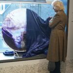 King Charles III of the United Kingdom Instagram – The Queen has opened a new ‘Safe Space’ at Aberdeen Art Gallery, which will provide help and support from specially trained staff to people who are personally suffering or suspect someone may be living with domestic abuse.

For many years, The Queen has worked to raise awareness of the efforts of domestic abuse charities and their work to support victims and survivors, both in the UK and overseas.

SafeLives, of which Her Majesty is Patron, works closely with organisations such as Aberdeen City Council to transform the response to domestic abuse by providing training, awareness and research to staff.

Last year alone, almost 25,000 professionals received training from the charity, which lead to over 79,000 adults at risk of harm or murder being provided with support.

During the visit, The Queen met artist Shelagh Swanson, who has created artwork inspired by her journey as a survivor of domestic abuse. The art is visible both internally and externally to signify the venue as a safe space location. Aberdeen, Scotland