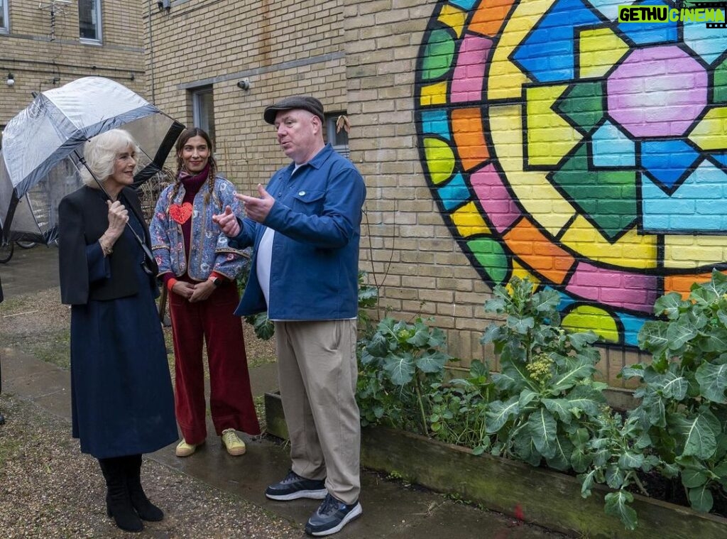 King Charles III of the United Kingdom Instagram - From painters and ceramicists to textiles and fashion designers, The Queen has met local artists at Kindred Studios, a creative space encouraging arts, crafts and community cohesion. 🎨 The Studios have brought together over 360 talented creatives since 2015, with the aim of producing a supportive network for continuous learning and development. ⬅️🪭 Yesterday at Clarence House, Her Majesty was made Honorary Liveryman of the Worshipful Company of Fan Makers, whose work to develop and promote the art of traditional fan making can be traced back to 1670. The Duchess of Gloucester, who was installed as a Liveryman of the same company in 2005, also attended. 🔗 Head to royal.uk (link in bio) to read more about Her Majesty’s work to recognise traditional crafts and local artists this week. London, United Kingdom
