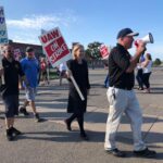 Kirsten Gillibrand Instagram - Solidarity, now and forever. #StandUpUAW for what you are due and what you are owed.